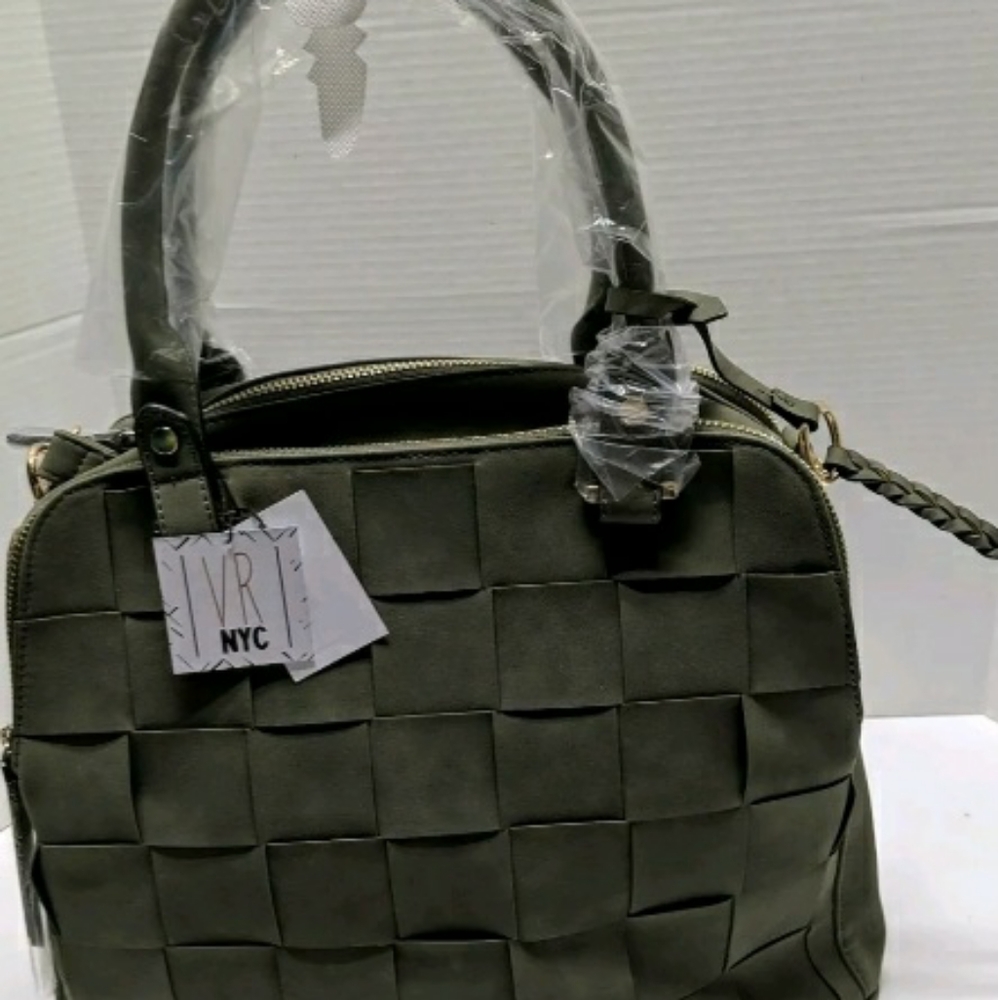 VR NYC Zip Closure Triple Compartment Satchel Hand